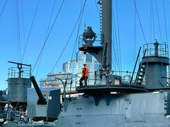 -阿芙乐尔号巡洋舰