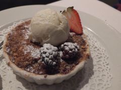 -Top Of Vancouver Revolving Restaurant