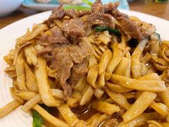 牛肉芥兰炒粿条-唔止卤嘢·潮州府城菜(鹭江店)