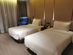 -苏州工业园区奥特莱斯亚朵酒店