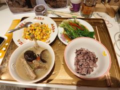 -悦芽照护月嫂+育儿嫂(杭州店)