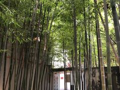 -穹六人间 people 6(岳阳路店)