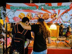 -席娜卡琳火车铁道夜市