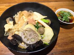 -万记麻辣烫国展总店