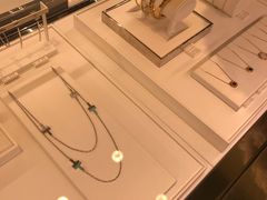 -Tiffany & Co.蒂芙尼
(杭州大厦店)