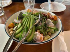 牛油果秋葵烧鸡沙拉-COMMUNE幻师(上邦百汇城店)