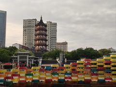 -绳金塔