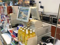 -全家便利店(桂平路店)