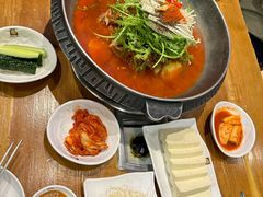 -喇喇排骨火锅·传统韩式脊骨汤(望京西园总店)