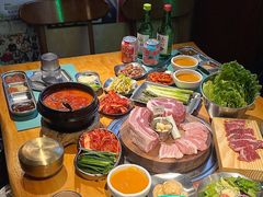 -唯成•韩国炭火烤肉 유성고기