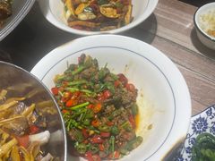 -三湘四水正宗湘菜(君峰路店)