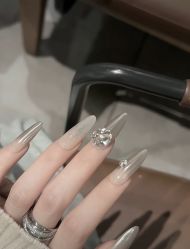 -IDO美甲美睫