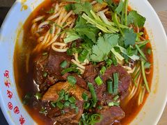 牛肉面红汤-聚园面庄(新光天地店)