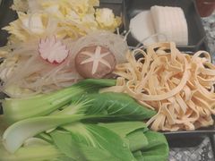 -一席地·本地鸡窝·杭帮鸡火锅(萧山银隆百货店)