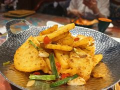 -乡村馕坑肉·烧烤·新疆菜·本地人更爱吃(阿勒泰首店)