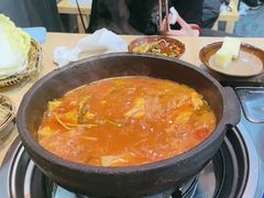 -钱摊摊安顺夺夺粉火锅(宏大广场店)