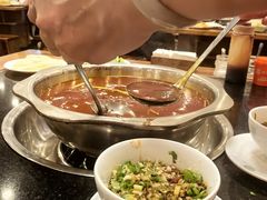 -冯记香辣兔火锅(茶店子总店)