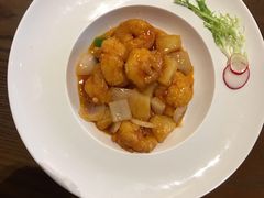 菠萝咕咾虾球-水月周庄铂尔曼酒店-水月荟中餐厅