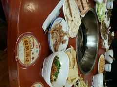 -刘胖娃鱼庄·特色肥肠鱼(杨家坪店)