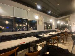 大堂-黄弟大排档·湖南菜·小龙虾·小海鲜(凯旋北路店)