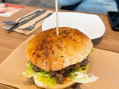 铁板现煎0添加安格斯牛肉堡-必胜客(龙湾万达店)