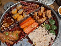 -巴卤社老火锅(财富店)