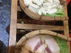 -阿婆情腊排骨火锅(金虹路店)