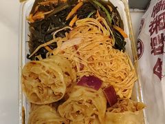 -聚合鑫东北熏酱熟食麻辣面(长阳店)