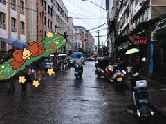 -老鼓楼麻辣烫夹馍