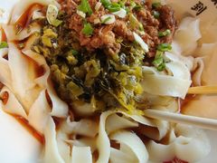 -顺溜·手工刀削面·黑金店(铜锣湾店)