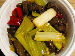 泡椒牛肉丝-乡村基(世纪店)