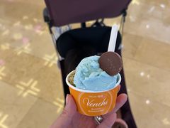 -VENCHI 闻绮(广州太古汇店)