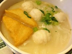 鱼蛋河粉-翠华餐厅