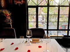 -弦月窗LUNETTE BY AMANDA(复兴路店)