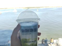 -抱抱地球咖啡馆(国家海洋博物馆店)