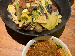 -万记麻辣烫国展总店