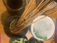 -虾弄弄海派小龙虾·牛羊蝎子火锅