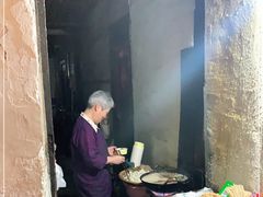 -仓桥直街臭豆腐