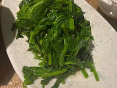 清炒豌豆尖-渝信川菜(西单店)