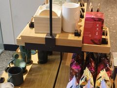 -星巴克臻选(周浦万达店)