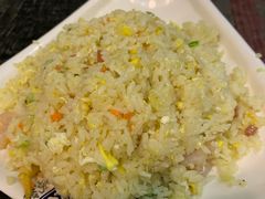 -扒虾小妹儿麻辣海鲜(宏图街店)