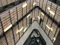 -上海虹桥中心爱琴海亚朵S酒店