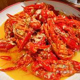 来一口是外皮酥脆,而且羊肉鲜嫩!是我喜欢的味道!