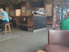 大堂-星巴克臻选(青岛麦凯乐分店)