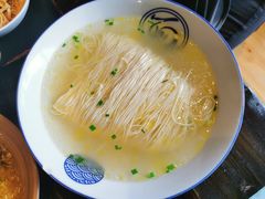 鸡汤银丝面-新万鑫银丝面·非遗无锡味(惠山古镇店)