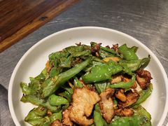 -龙巢盱眙龙虾·牛蛙·烧烤宵夜(八卦岭店)