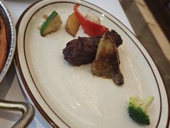 鹅肝牛排双拼-马克西姆俄罗斯餐厅(通亚街店)