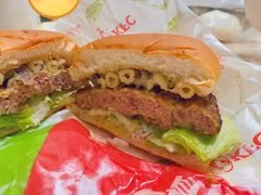 意面芝士汁汁厚作牛肉汉堡-肯德基(凯德国贸店)