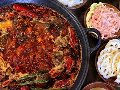 -黄潇洒老火锅(九眼桥宏济巷店)