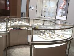 -亨吉利世界名表中心(群光店)